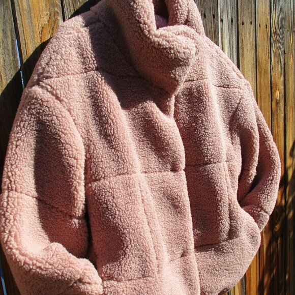 LEVI'S Sherpa Fleece Short Teddy Jacket Size L NEW - Picture 10 of 11